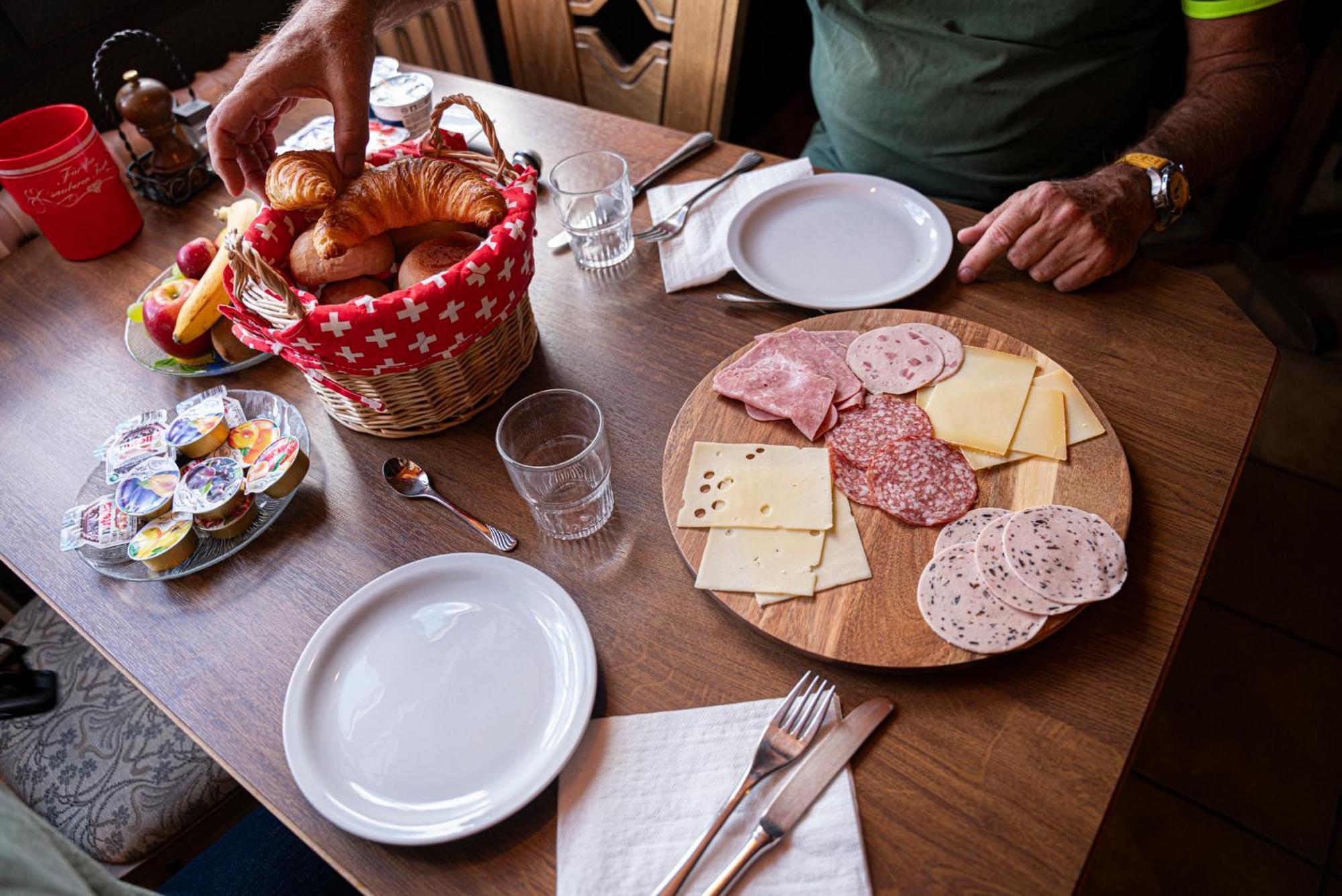 Alte Bock 2.0 Bed & Breakfast Grächen Eksteriør bilde