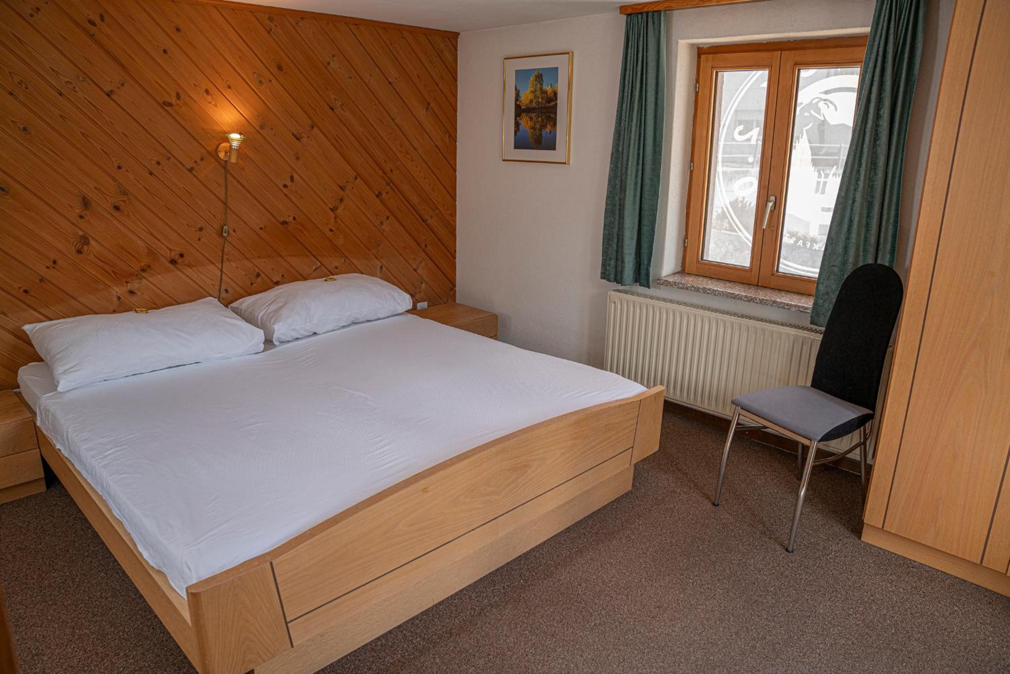 Alte Bock 2.0 Bed & Breakfast Grächen Eksteriør bilde
