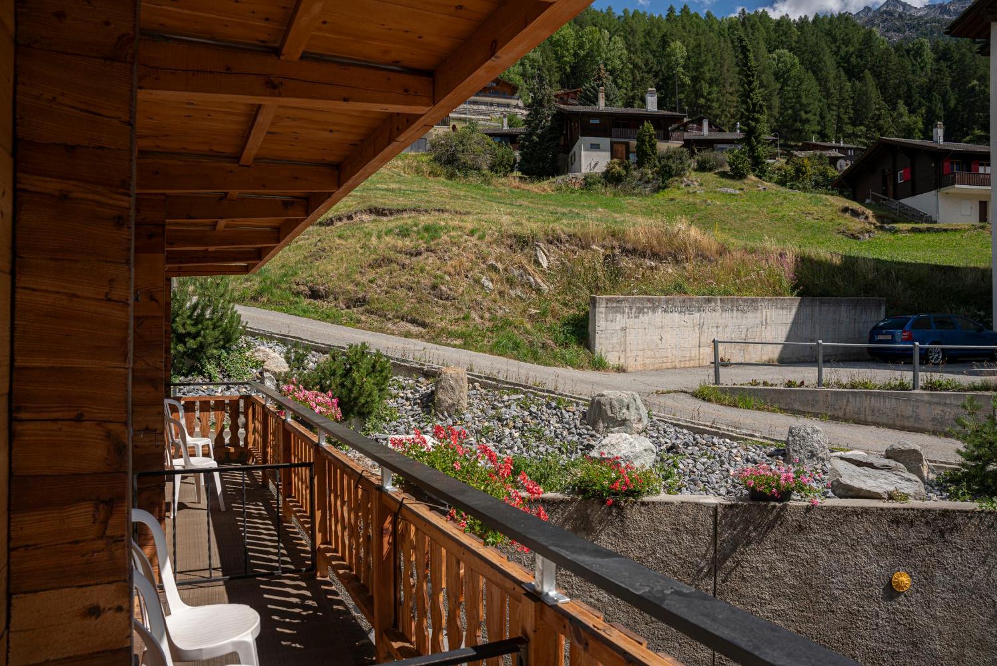 Alte Bock 2.0 Bed & Breakfast Grächen Eksteriør bilde